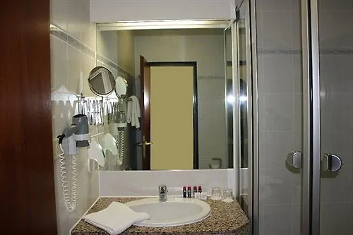 Senscity Hotel Berlin Spandau 3*,